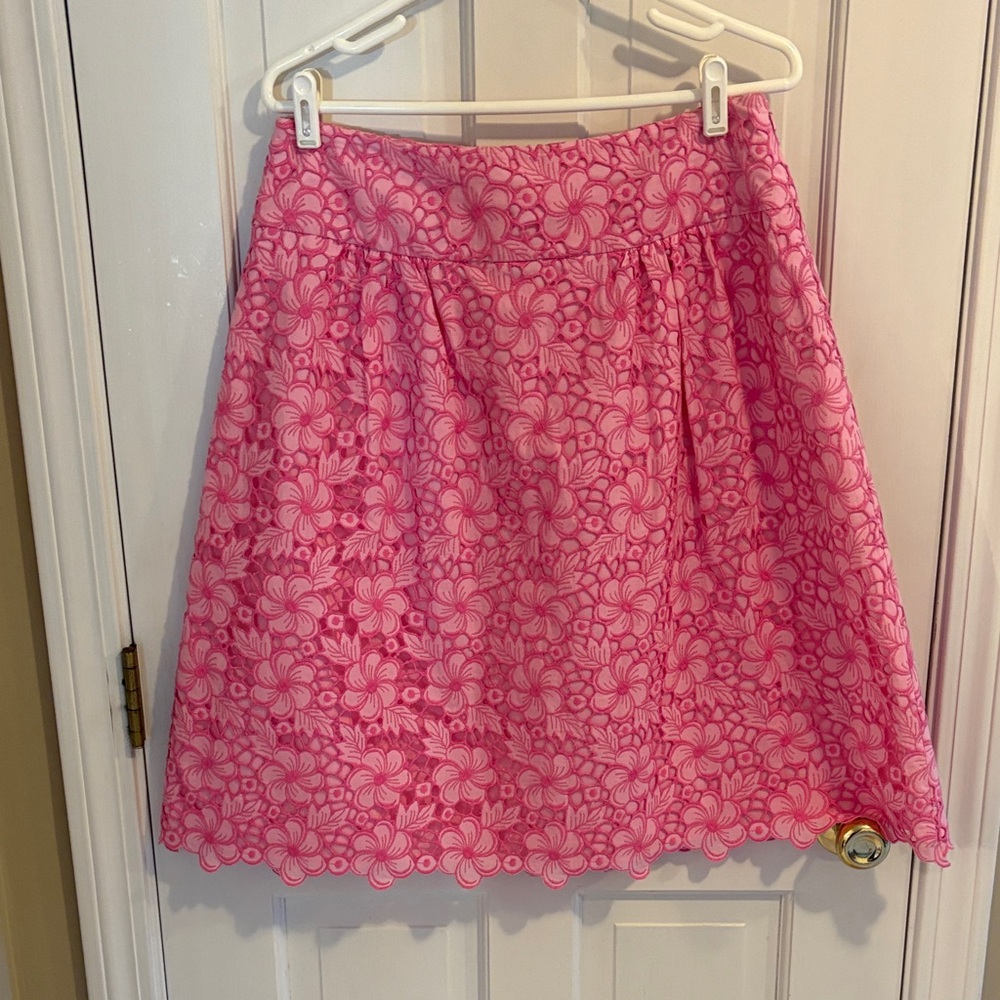 Lilly Pulitzer size 8 Elegant eyelet a Line Skirt in Pink excellent